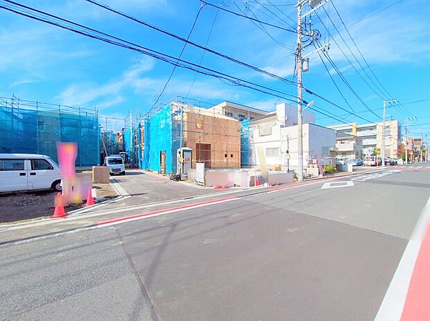 ≪見学予約ができます！≫
都心へ快適アクセス！「奥戸四丁目」停歩7分よりＪＲ総武線「新小岩」駅バス7分・同バス停よりＪＲ常磐線「亀有」駅バス18分♪