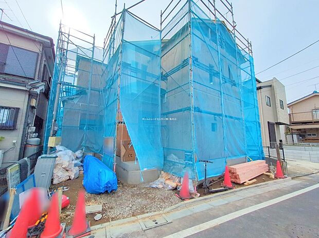 【現地外観写真】
気になった物件すぐにご見学対応させていただきます♪平日・お仕事帰りなど、いつでもご案内可能です♪周辺環境と併せて、実際に現地をご確認ください♪