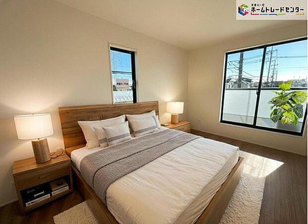 ≪Room（2号棟）≫
お陽さまの光をさわやかな風をたっぷりとりこめます。室内はいつも明るい印象なので気持ちの良い朝を迎えられます♪※家具をCGで加工しています。家具付き販売ではございません。