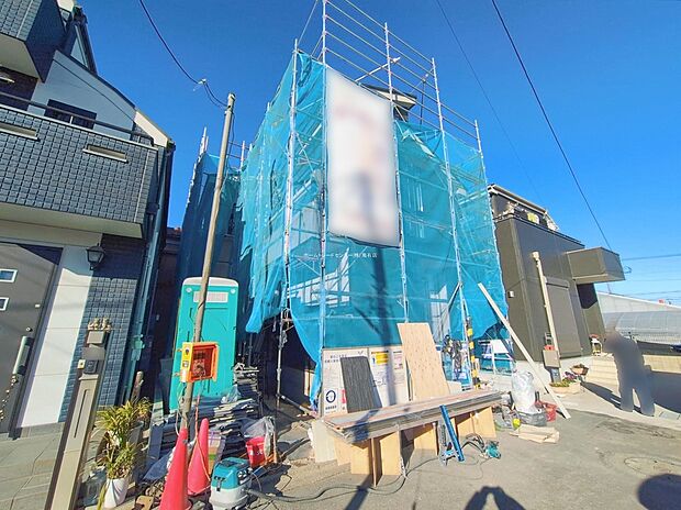 ≪見学予約ができます！≫
小中学校まで徒歩10分♪お子様の登下校も安心です♪