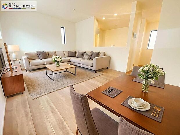 ※家具をCGで加工しています。家具付き販売ではございません。