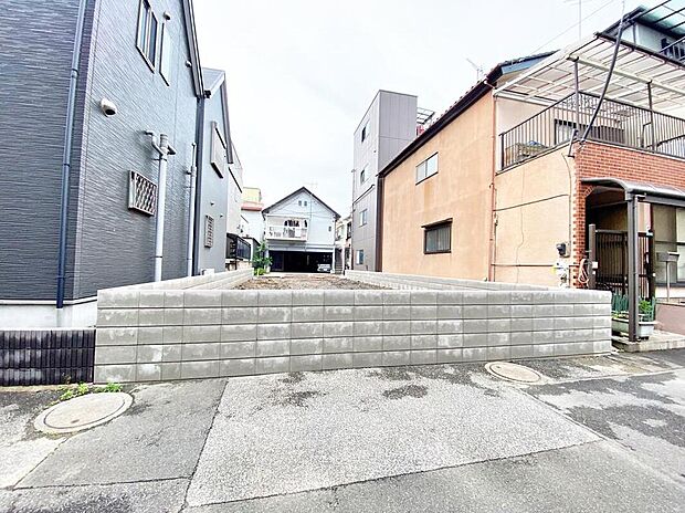 ≪現地ご案内は便利なネット予約も可能です！お気軽にお問い合わせください♪≫北側・南側の2面道路に面しているので、陽当たり良好！風通しも抜群のロケーションです♪