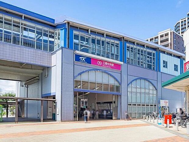 つくばエクスプレス「三郷中央」駅バス7分「大正橋」停歩6分!JR常磐線「金町」駅、JR武蔵野線「三郷」駅からもバスがあります!3路線利用可能です♪