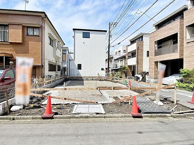 ≪現地ご案内は便利なネット予約も可能です!お気軽にお問い合わせください♪≫地震に強いオリジナル工法をお確かめいただけます!この街で・この家で暮らしたいと思わせる理由を是非現地でお確かめ下さい!