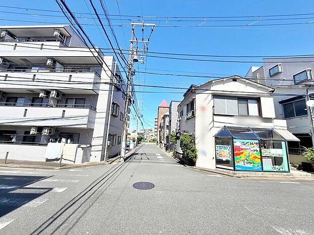 ≪見学予約可能!≫お客様に合った資金計画書の作成や近隣の完成物件のご紹介も可能です♪※解体工事前の写真です