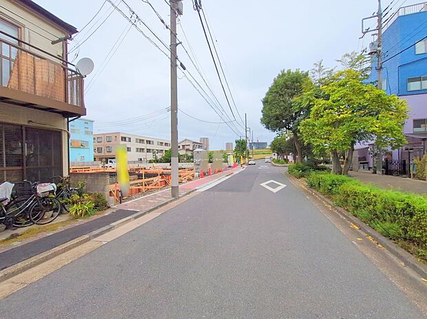 【前面道路含む現地写真】様々な間取りをご用意しております。きっとお好みの住まいが見つかります！