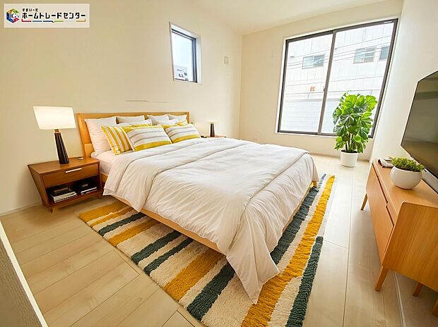 【居室】≪Room≫
2面採光を確保した明るい室内は、風通しも良く、大変居心地の良い空間となっております♪
※家具をCGで加工しており、家具付き販売ではございません。