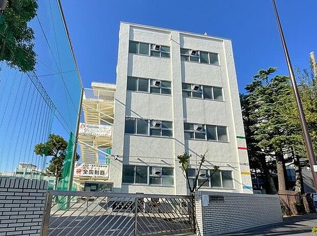 江戸川区立上一色中学校（約300m）