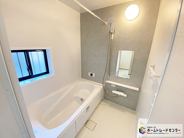 【浴室】≪Bathroom≫
スイッチひとつでバスタイムの準備ができるオートバスが便利♪雨の日や夜間の洗濯に便利な「浴室乾燥機」も標準装備です！