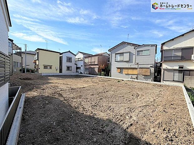 【現地外観写真】≪見学予約ができます!≫
新築戸建てならではの仕様設備が充実!「太陽光発電」標準搭載・食洗機付き、水回り集中設計で家事もスムーズ♪