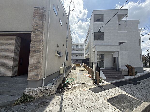 【現地外観写真】≪現地ご案内は便利なネット予約も可能です！≫