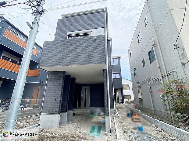 【前面道路含む現地写真】2026.08撮影
◆住宅性能評価の6項目で最高等級を取得！◆
耐震等級(倒壊・損傷等防止)・耐風等級・劣化対策等級
ホルムアルデヒド対策等級・維持管理対策等級