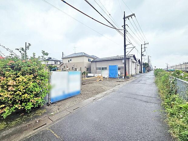 【前面道路含む現地写真】≪見学予約可能！≫
生活するだけの家ではなく「日々を楽しむ暮らし」を♪
