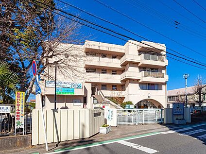 三郷市立早稲田小学校 600ｍ(徒歩8分)