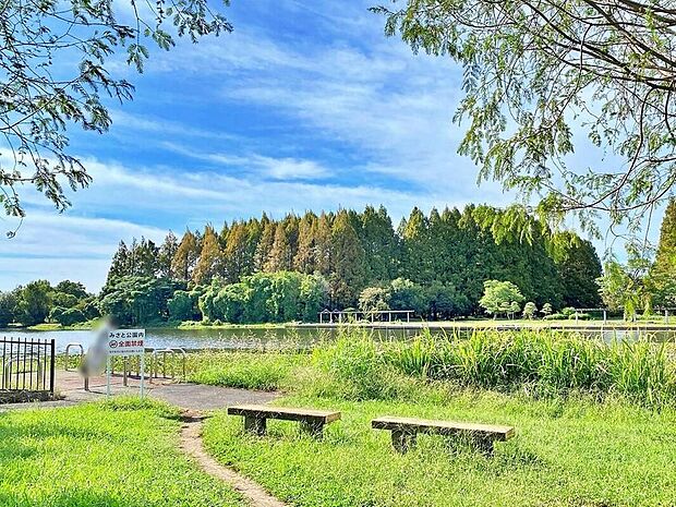 みさと公園(約220m)