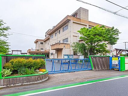 三郷市立南中学校 1200m (徒歩15分)