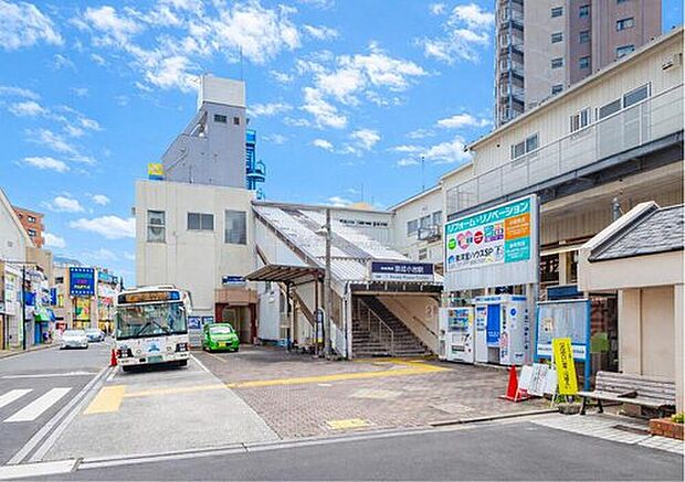 京成本線「京成小岩」駅（約1,300m）