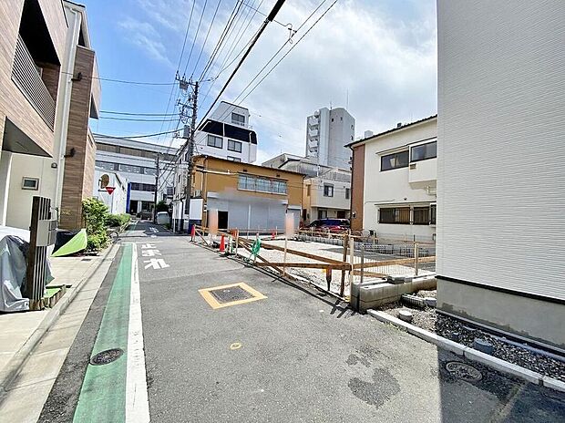 【前面道路含む現地写真】≪見学予約可能!≫お客様に合った資金計画書の作成や近隣の完成物件のご紹介も可能です♪現地をご覧いただきながら、住まいの夢をお聞かせください!