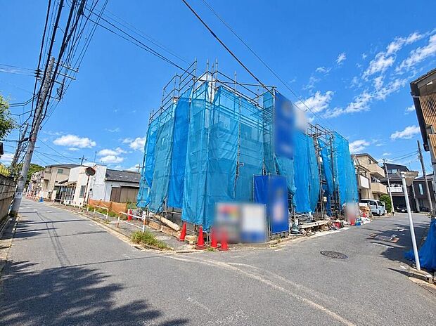 【前面道路含む現地写真】≪見学予約可能！≫利便性と自然、周辺環境の心地よさは写真や文章では伝えきれません。日々の動線や採光、周辺施設との距離感まで、ぜひ現地でご体感ください。