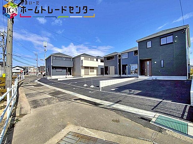 小牧市二重堀第2 全7棟(写真2号棟)
ご好評につき残り1棟!
堂々完成しました☆ご案内可能です♪
お問い合わせはお気軽に、ホームトレードセンター株式会社まで!