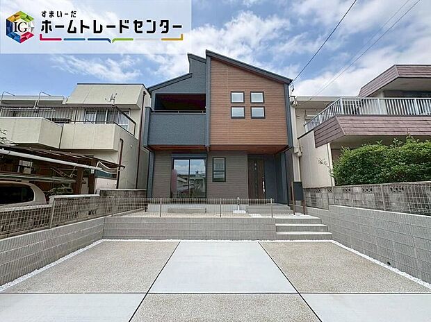 尾張旭市南新町中畑　全１棟堂々完成しました☆ご案内可能です♪並列３台駐車可能（車種による）、南道路で日当たり良好♪お問い合わせはお気軽に、ホームトレードセンター株式会社まで！