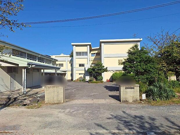 瀬戸市立東山小学校まで1200m