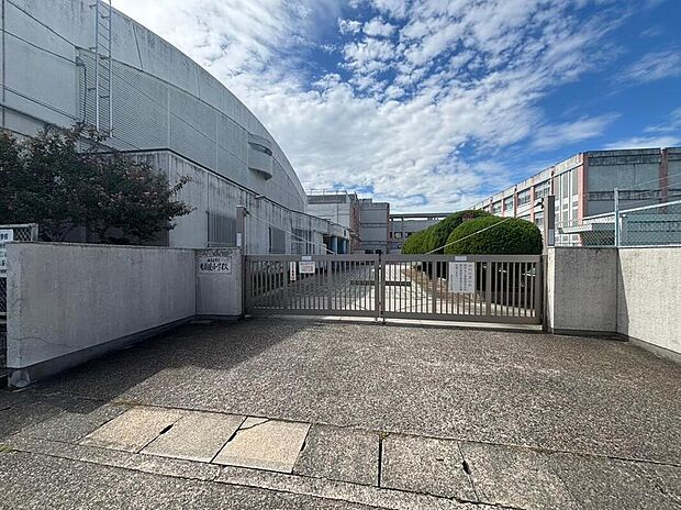名古屋市立鳥羽見小学校まで260m