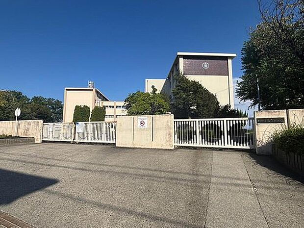 東郷町立高嶺小学校（約659m）