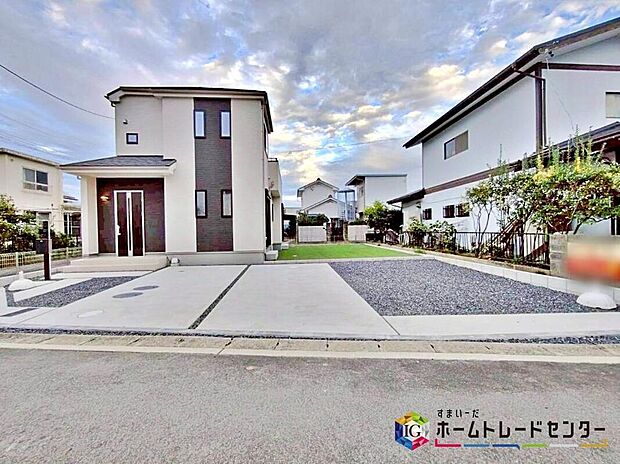 【現地外観写真】守山区中志段味７期、限定１棟
完成済み物件につき、ご見学可能♪
ぜひ現地にて、実際の建物・街並み・日当たり等ご確認下さい！
お問い合わせはお気軽に♪