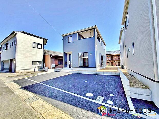 【現地外観写真】豊明市沓掛町第5 1号棟
堂々完成♪是非現地でご確認下さい!
ご見学は飯田グループホールディングス、ホームトレードセンター株式会社まで♪