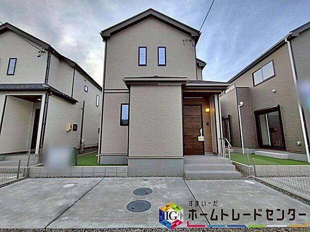 【現地外観写真】豊山町青山4期 全3棟(写真B号棟)
堂々完成しました☆ご案内可能です♪
ぜひ現地にて、実際の建物・日当たり・周辺環境などご覧下さい♪
お問い合わせはお気軽に、ホームトレードセンター株式会社まで♪