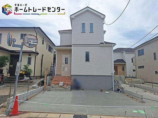 【現地外観写真】瀬戸市東吉田町１３番　全４棟（写真E号棟）
名鉄瀬戸線「瀬戸市役所前」駅徒歩6分の好立地！お買い物施設も周辺に充実した暮らしやすい住環境です。