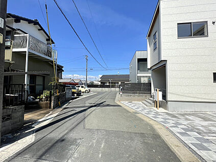 販売現地