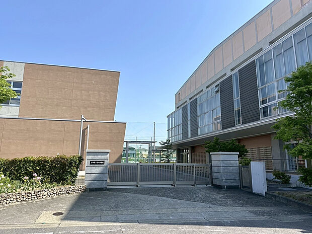 乙川中学校（約1,000m）