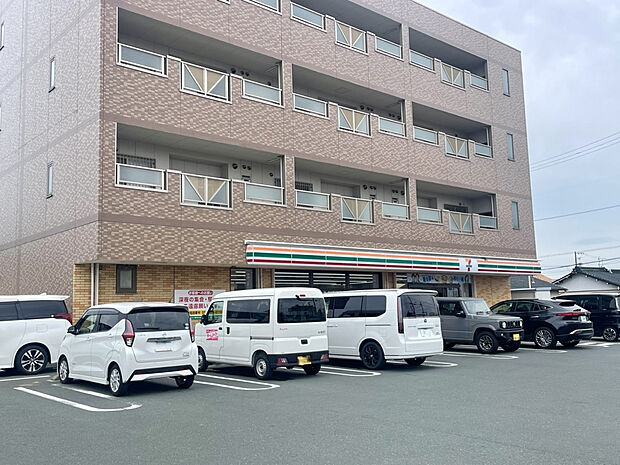 セブンイレブン豊橋新栄町店（約300m）