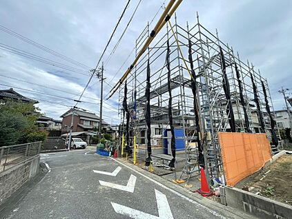 販売現地