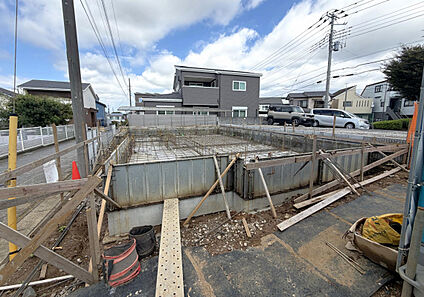 基礎工事中