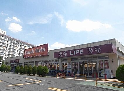 ライフ前野町店 519m