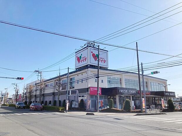 コモディイイダ越谷店(約2,600m)