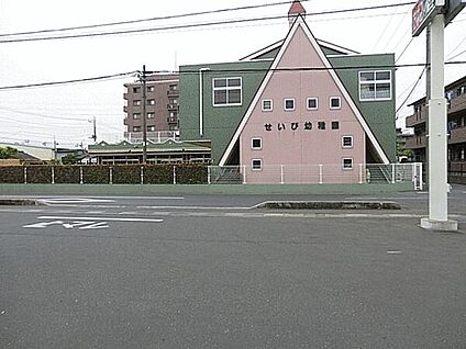 清美幼稚園 588m