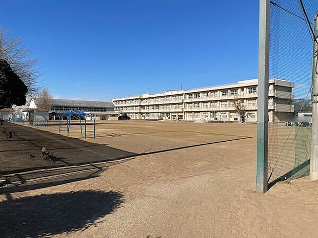千葉市立花園小学校(約1,252m)