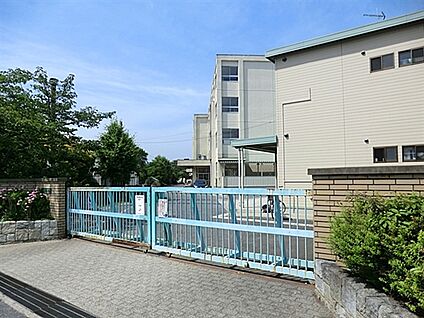 市川市立行徳小学校 829m