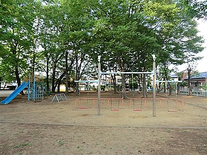 本郷第２公園 633m