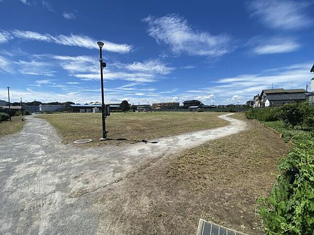 新富げんきなひろば(約837m)