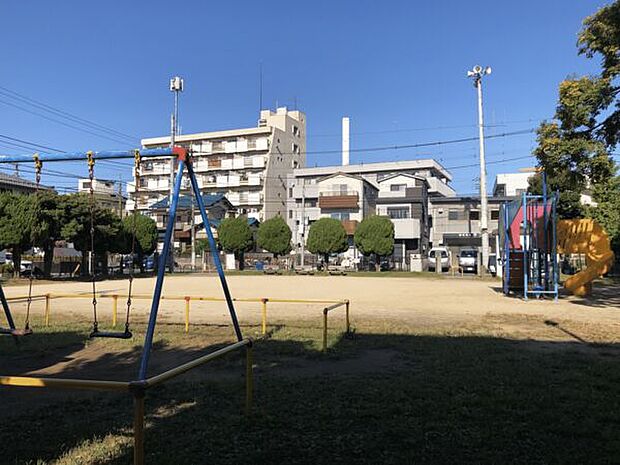 胡録公園（約414m）