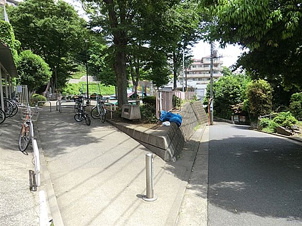 宮ケ谷台公園（約1,178m）