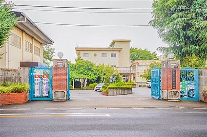 さいたま市立本太中学校 1373m