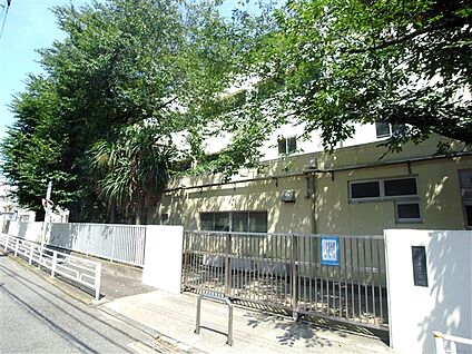 横浜市立東台小学校 436m