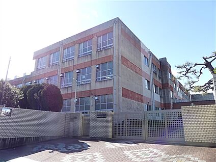 名古屋市立村雲小学校 174m