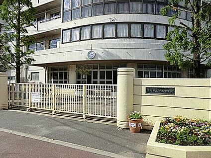 市川市立妙典中学校 1058m